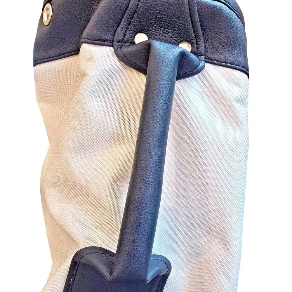 The Unbranded Brand exclusive whistling